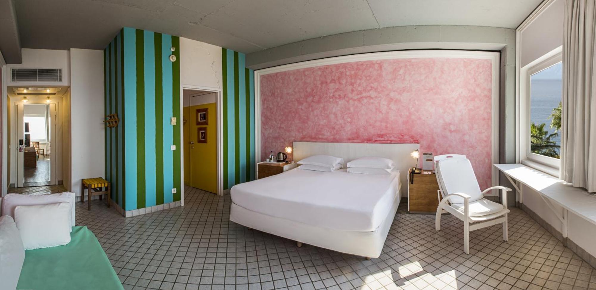 Double or Twin Room Sea View