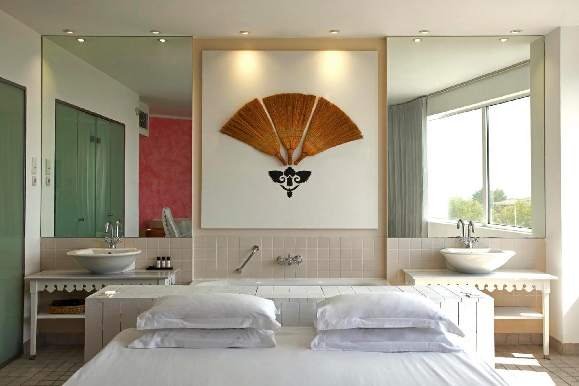 Deluxe Double Room Revolving Building